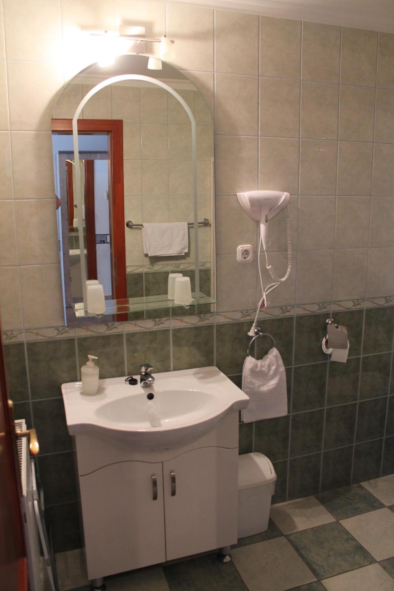 Rozmann Family Panzio & Apartmanhaz Sarvar Luaran gambar