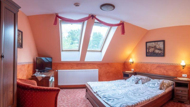 Rozmann Family Panzio & Apartmanhaz Sarvar Luaran gambar